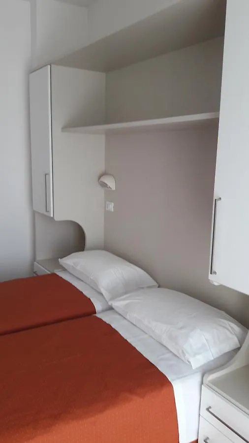 **  Hotel Meuble Cordiale Misano Adriatico Italien